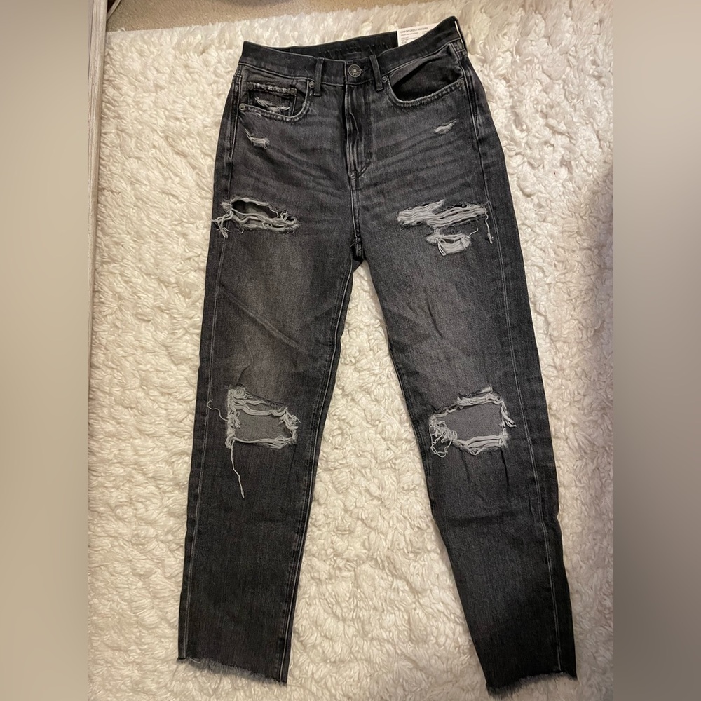 Highest-rise 90s boyfriend jeans